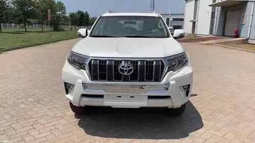 甘肅租車|蘭州包車|甘肅旅游租車|西北大環(huán)線租車普拉多一天多少？