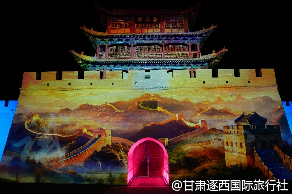 張掖丹霞下雨后顏色會更鮮艷嗎