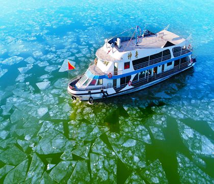寧夏沙湖生態旅游區+賀蘭山巖畫一日游【私家團+市區可接+破冰船冬游沙湖+探秘賀蘭山巖畫】線路推薦