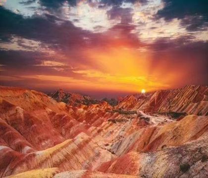 蘭州+張掖+嘉峪關+敦煌6日5晚跟團游