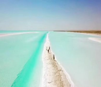 烏素特水上雅丹地質(zhì)公園+茶卡鹽湖+青海湖+莫高窟+鳴沙山月牙泉+嘉峪關(guān)關(guān)城+張掖七彩丹霞旅游景區(qū)8日7晚私家團(tuán)