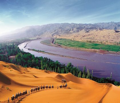 銀川+吳忠+中衛(wèi)+沙坡頭+鎮(zhèn)北堡西部影城6日5晚跟團(tuán)游