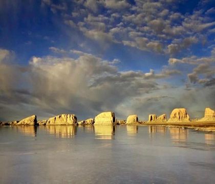 青海西寧+青海湖+格爾木+可可西里自然保護(hù)區(qū)+茶卡鹽湖6日5晚私家團(tuán)