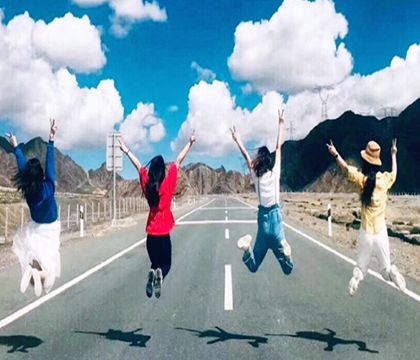 西寧+青海湖+茶卡鹽湖+黑馬河看日出+祁連3日2晚跟團游